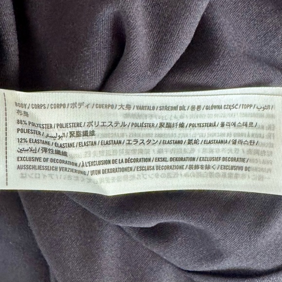 Abercrombie & Fitch | Cropped High-Neck Tank, Black, Size XL - NWT - Picture 5 of 6